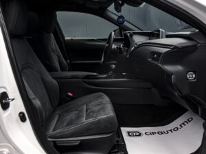 Lexus UX 250h 2020 6/14