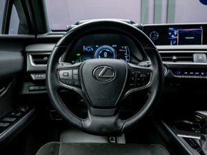 Lexus UX 250h 2021 9/15