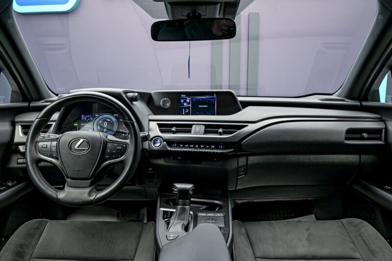 Lexus UX 250h 2021 5/15