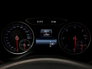 Mercedes-Benz B Class 2015 8/13