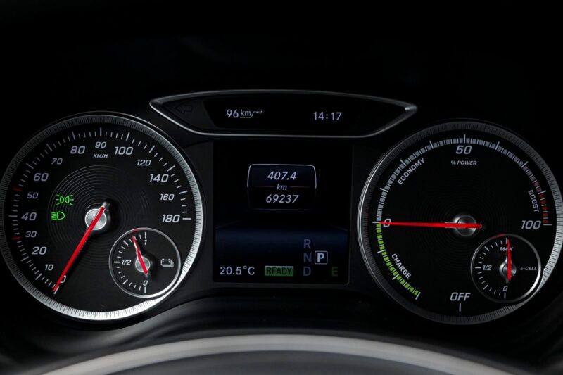 Mercedes-Benz B Class 2015 8/14