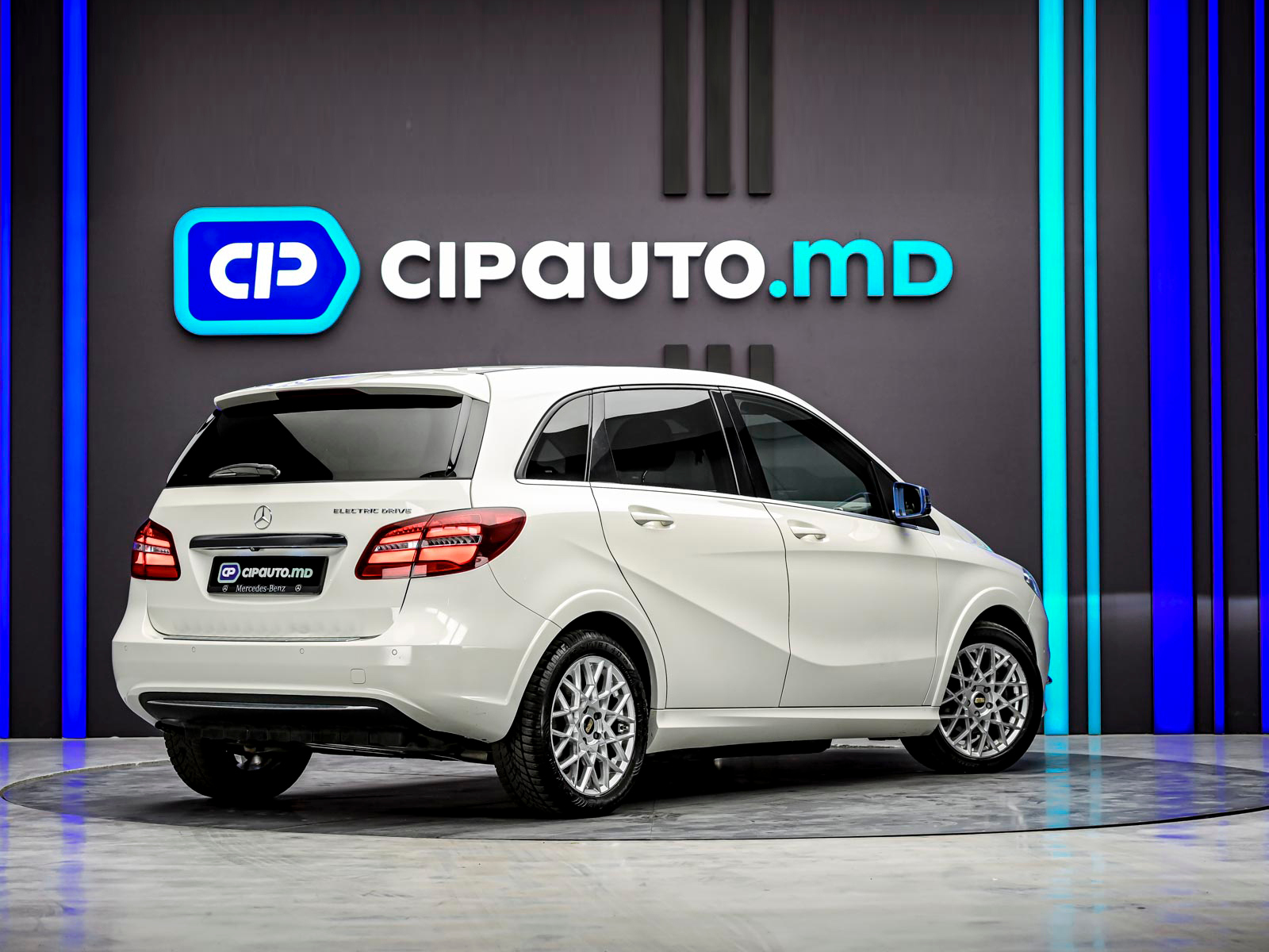 Mercedes-Benz B Class 2015 3/14