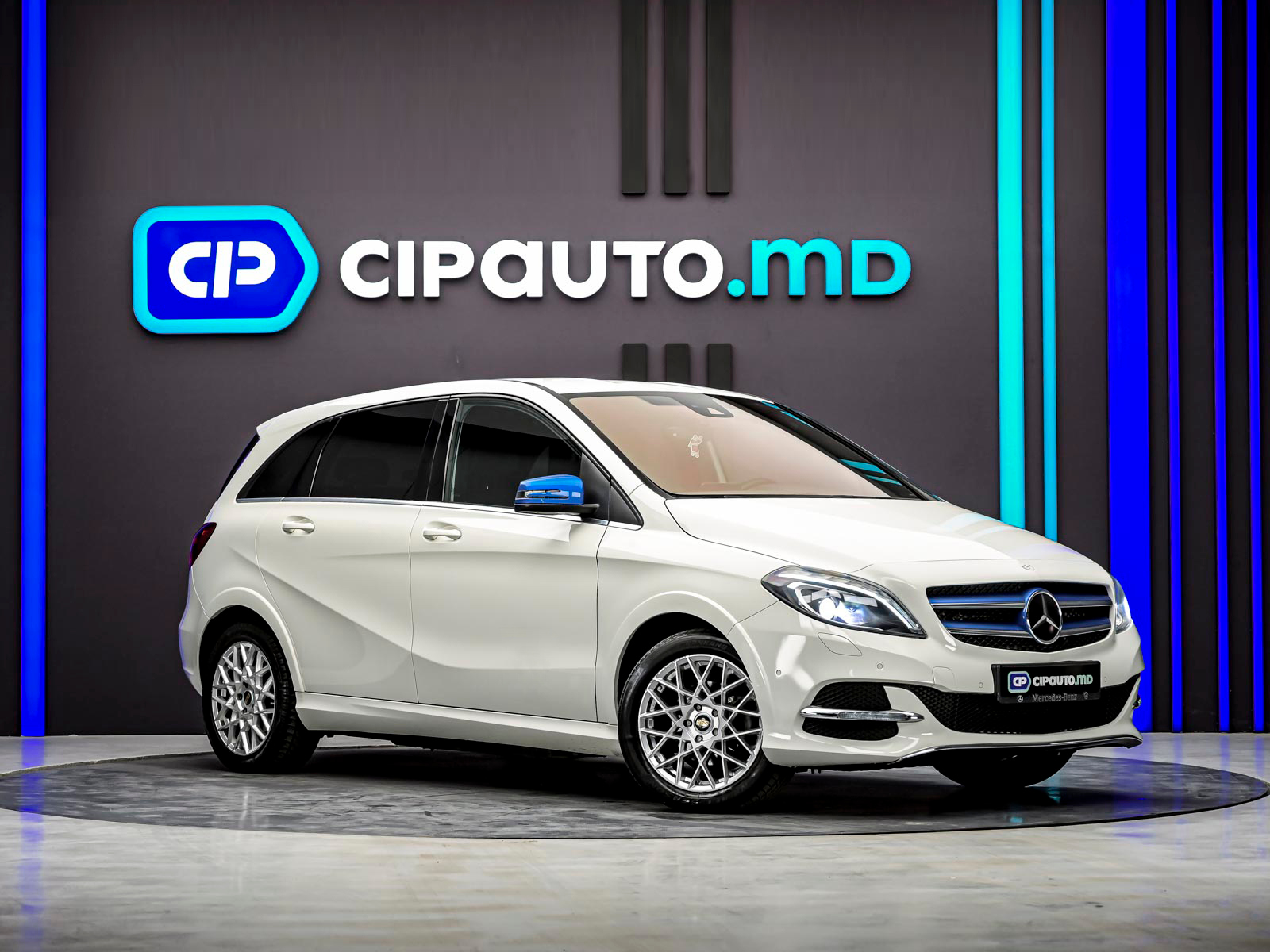Mercedes-Benz B Class 2015 4/14