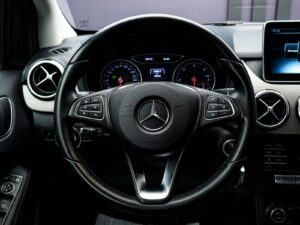 Mercedes-Benz B Class 2015 9/12