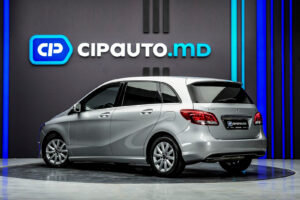Mercedes-Benz B Class 2015 2/12