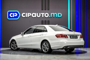 Mercedes-Benz E-Class 2015 2/13