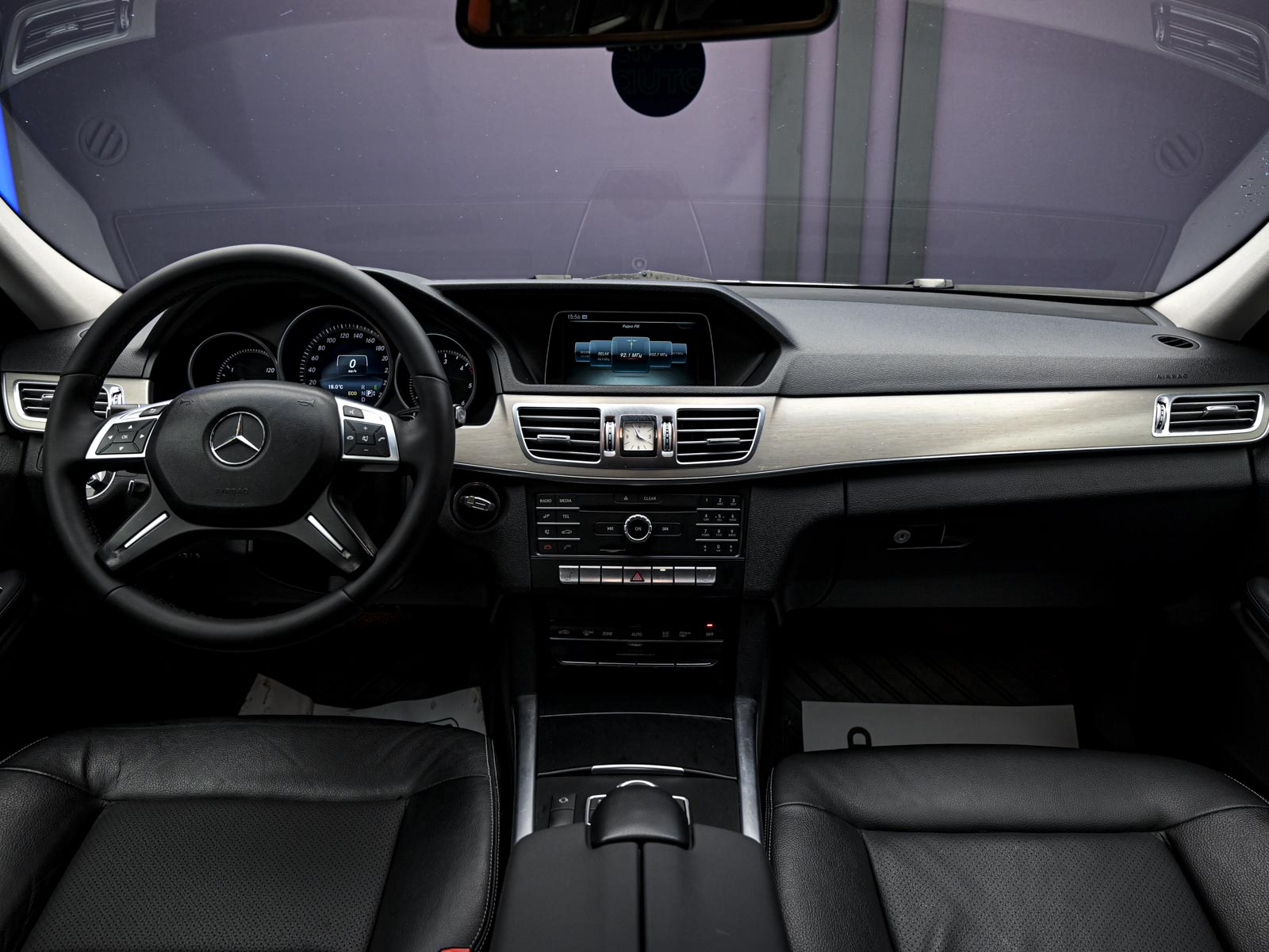 Mercedes-Benz E-Class 2015 5/13