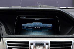 Mercedes-Benz E-Class 2015 10/13