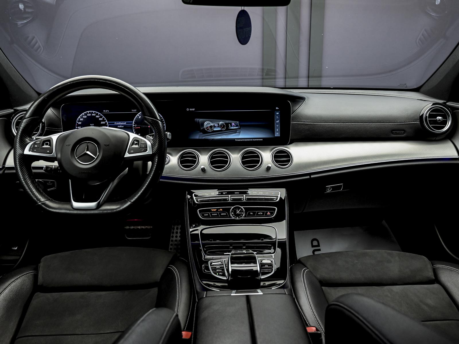 Mercedes-Benz E-Class 200d2018 5/14