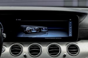 Mercedes-Benz E-Class 200d2018 10/14