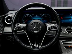 Mercedes-Benz E-Class E300de2021 9/14