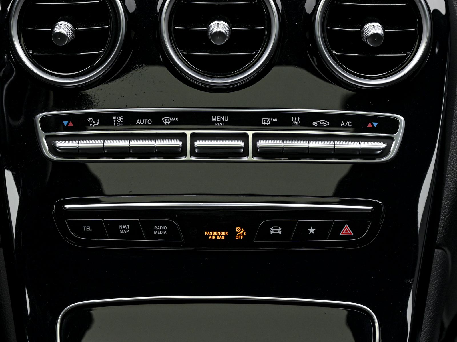 Mercedes-Benz GLC Coupe 300 e2021 11/15