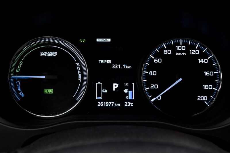 Mitsubishi Outlander 2015 8/14