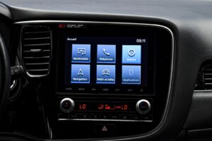 Mitsubishi Outlander 2020 10/14