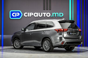 Mitsubishi Outlander 2020 2/14