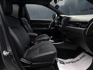 Mitsubishi Outlander 2020 6/14