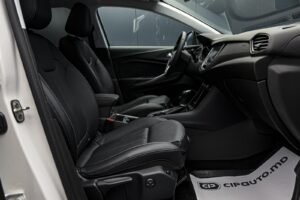 Opel Grandland X 2019 6/16