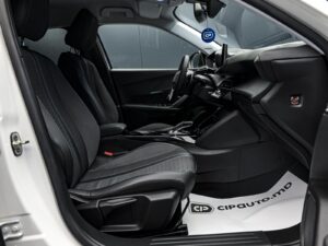 Peugeot 2008 2021 6/14