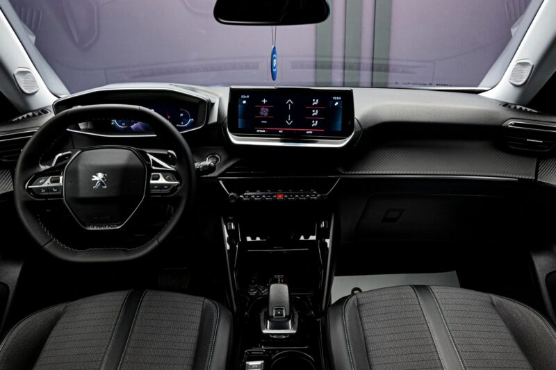 Peugeot 2008 2021 5/14