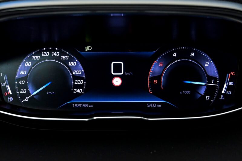 Peugeot 3008 2021 8/13