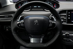 Peugeot 308 2019 9/13