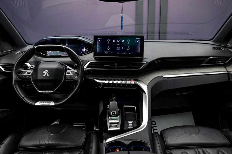 Peugeot 5008 GT Line2021 5/17
