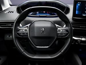 Peugeot 5008 2021 9/14