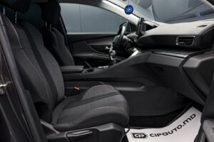 Peugeot 5008 2021 6/14