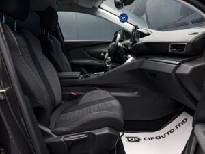 Peugeot 5008 2021 6/14