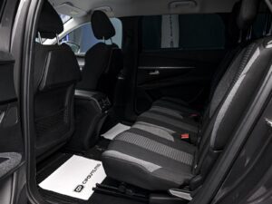 Peugeot 5008 2021 7/14