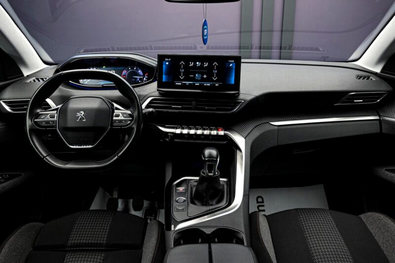Peugeot 5008 2021 5/14