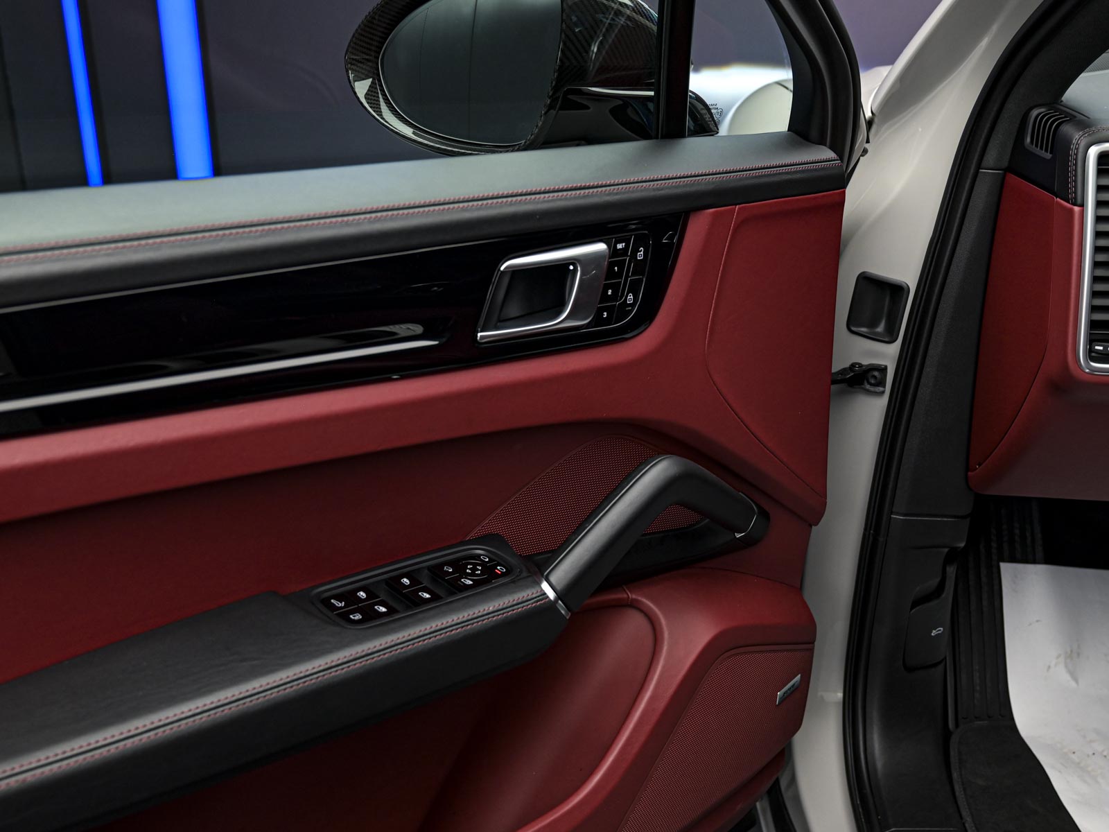 Porsche Cayenne Coupe 2021 60/102