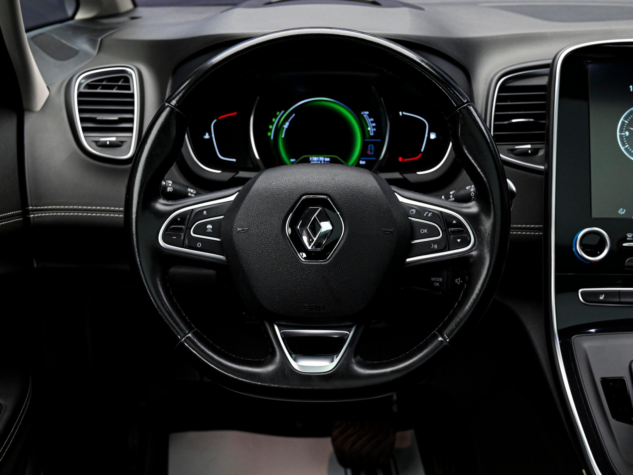 Renault Grand Scenic 2017 10/15