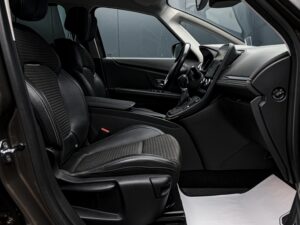 Renault Grand Scenic 2017 6/15