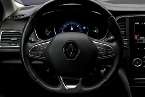Renault Megane 2018 9/12