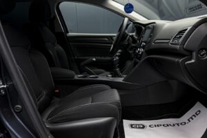 Renault Megane 2018 6/12