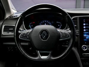 Renault Megane 2022 9/14