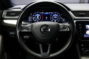 Skoda Superb L&K2019 9/14