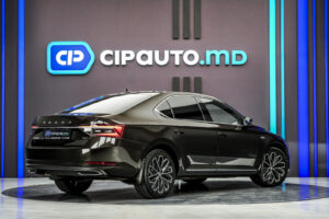 Skoda Superb L&K2019 3/14
