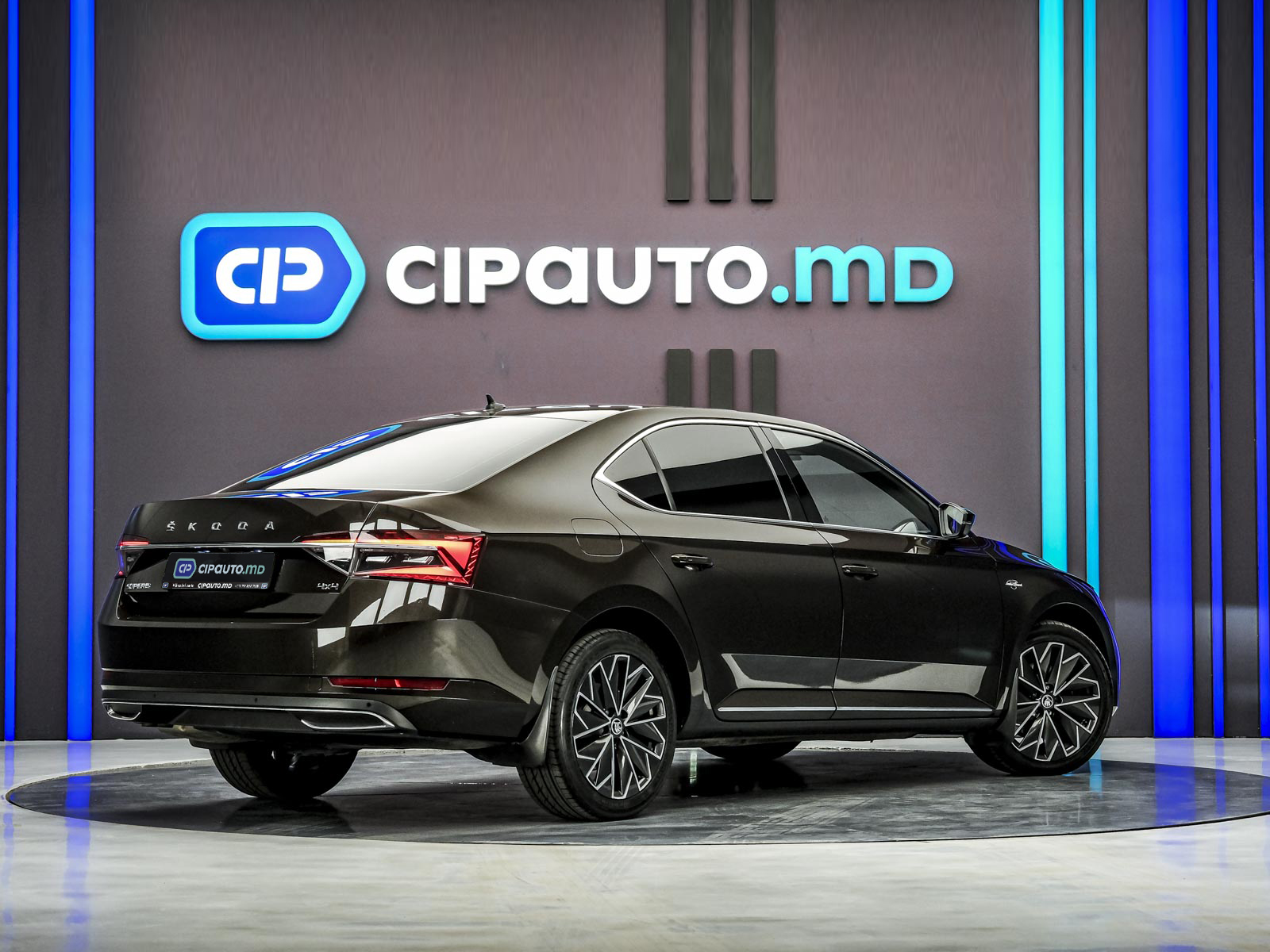 Skoda Superb L&K2019 3/14