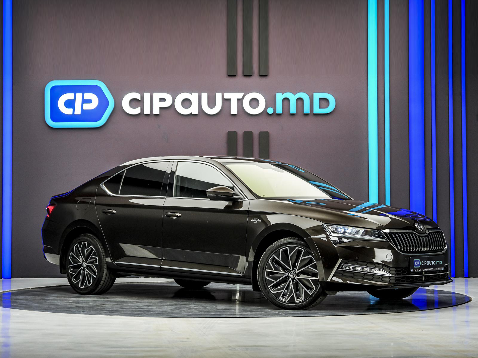 Skoda Superb L&K2019 4/14
