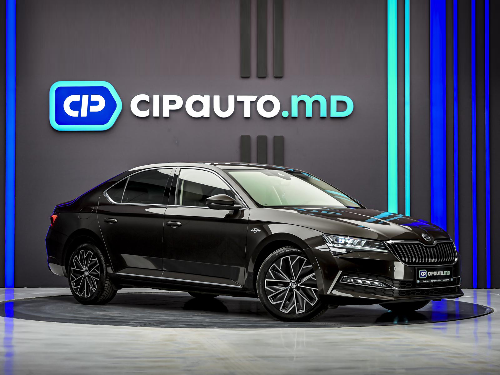 Skoda Superb L&K2021 4/15
