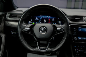 Skoda Superb 2021 8/13