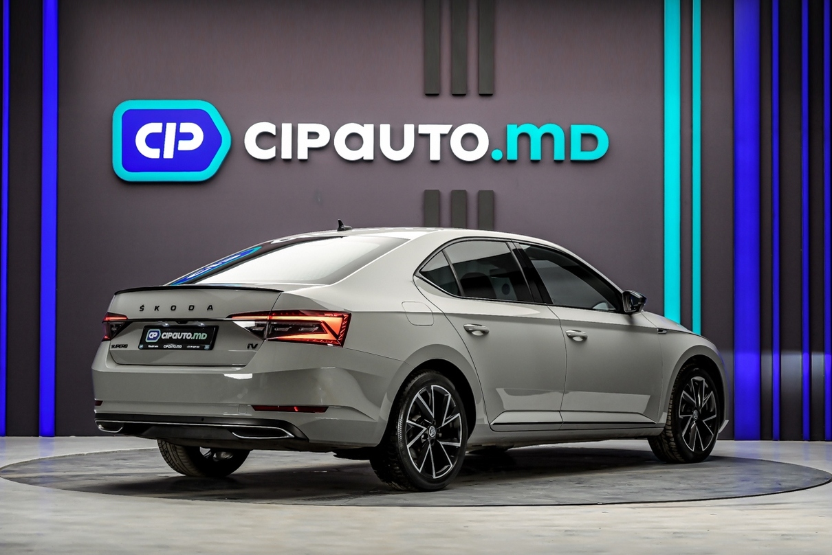 Skoda Superb 2021 3/13