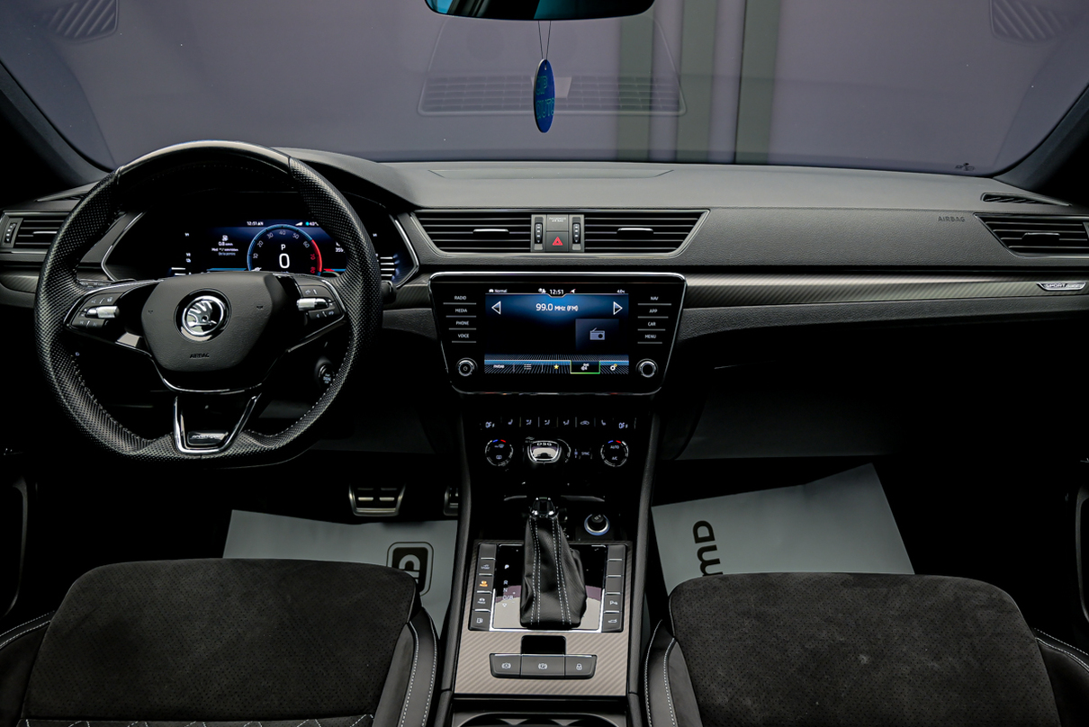 Skoda Superb 2021 5/13