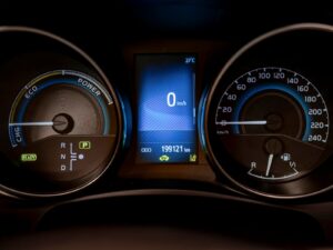 Toyota Auris 2015 8/14