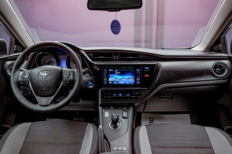 Toyota Auris 2015 5/14