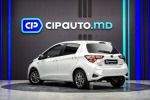 Toyota Yaris 2017 2/12