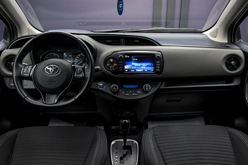 Toyota Yaris 2017 5/12