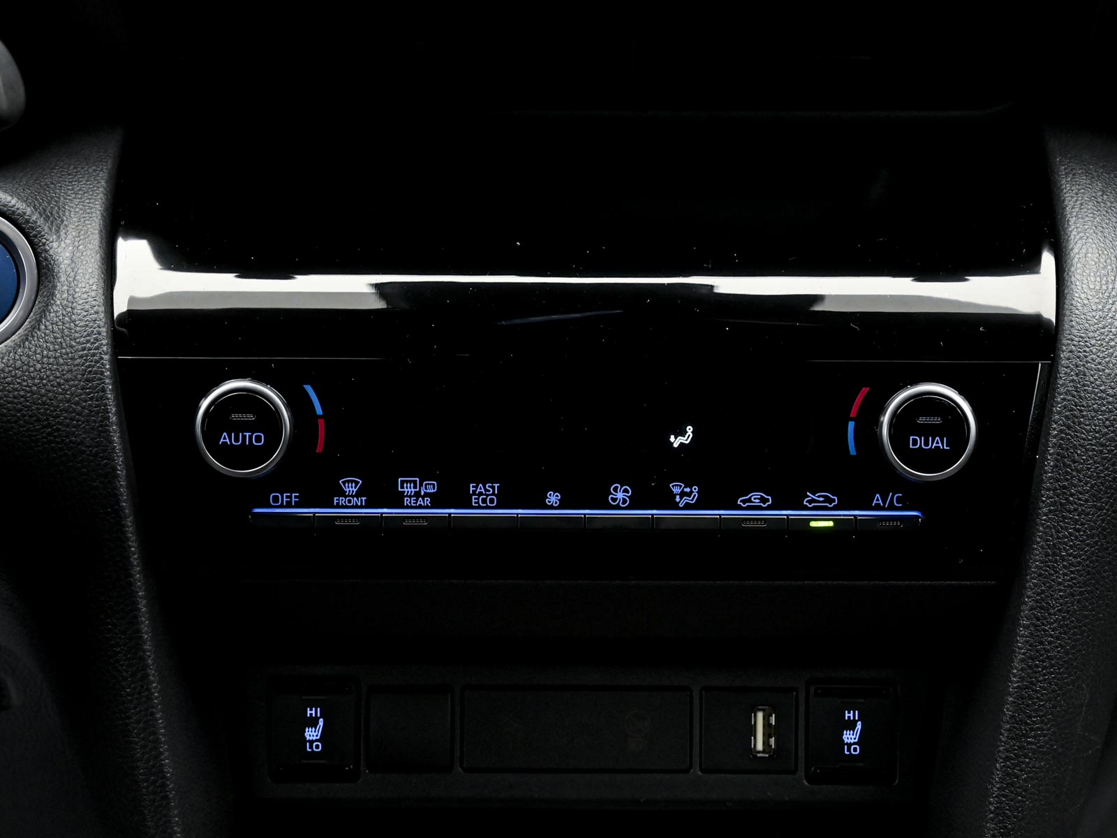 Toyota Yaris CROSS 2021 11/15